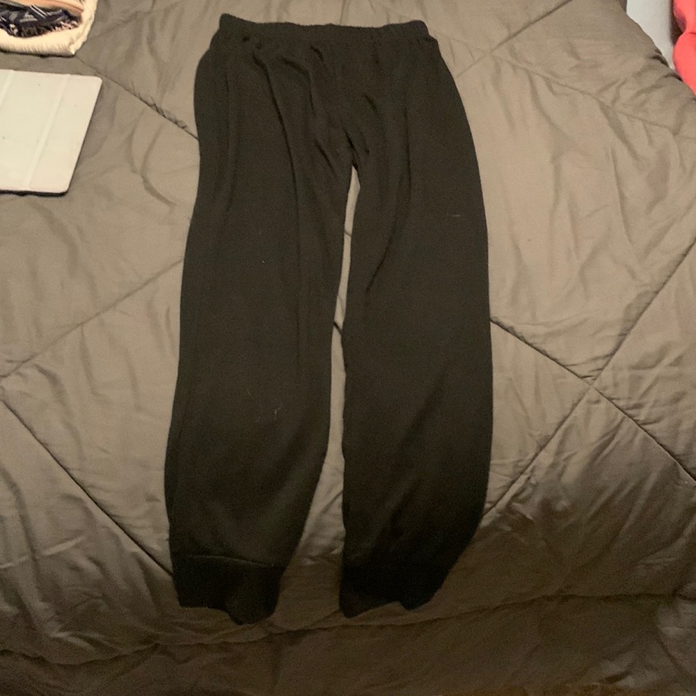 Women’s sweatpants!